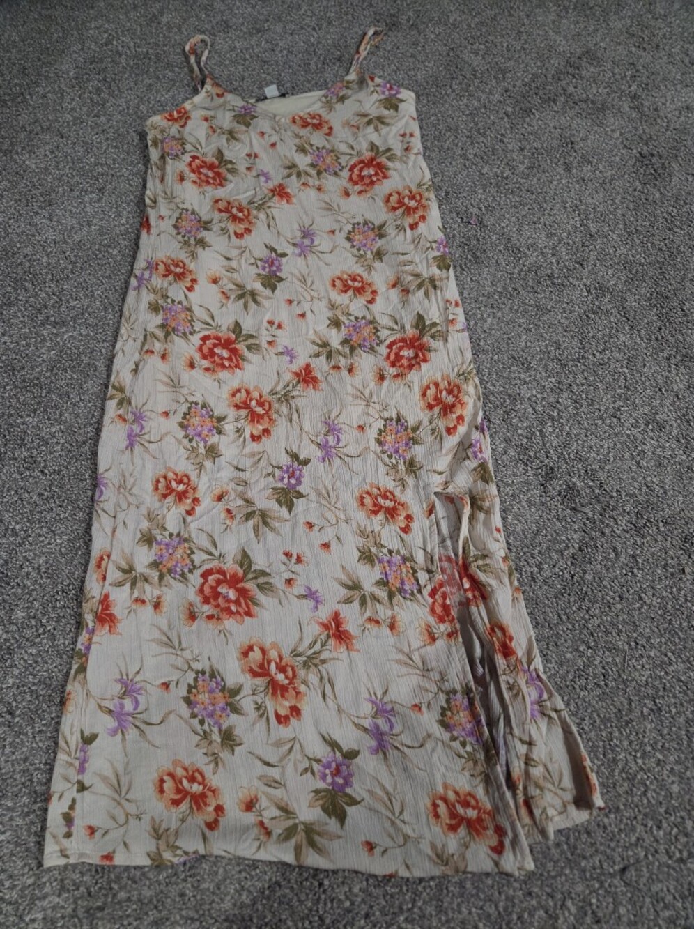 American Eagle Cream Floral Maxi Dress with Red & Purple Blooms Size Small